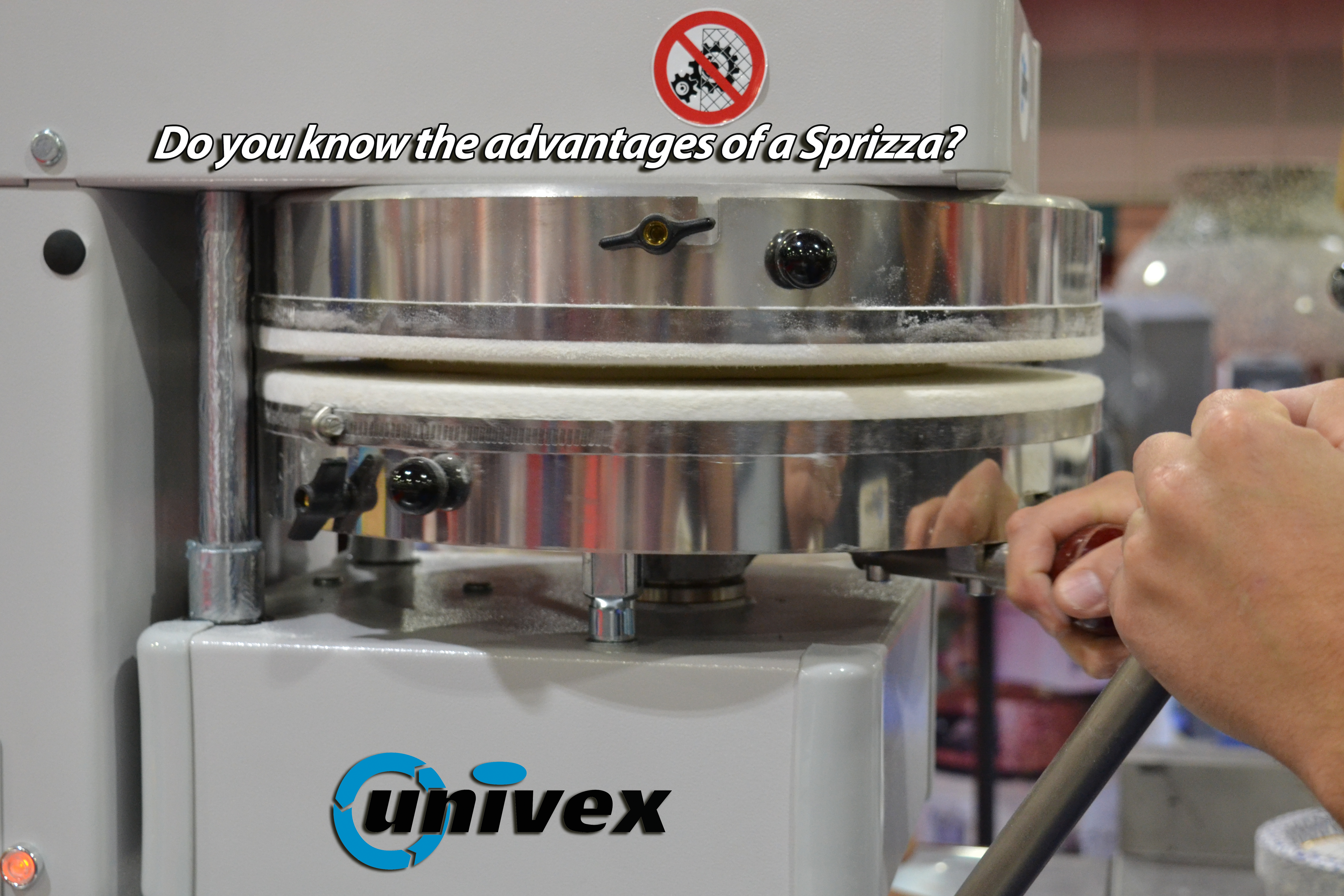 Advantages of a Sprizza Pizza Spinner - Univex Corporation